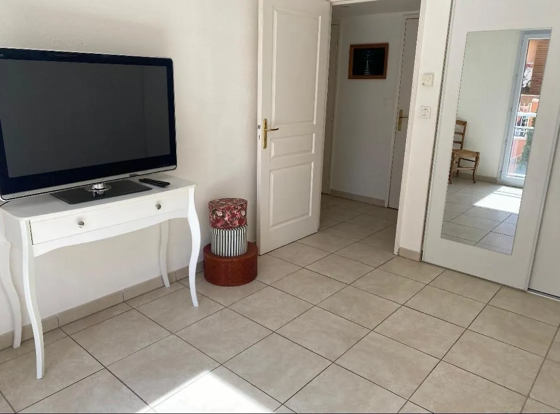 Apartment Spacieux T3 A Saint Raphael France